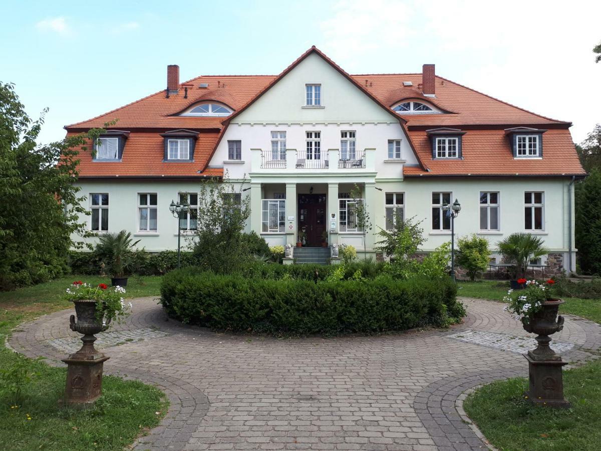 Pension Gutshaus Krusemark Hohenberg-Krusemark 외부 사진